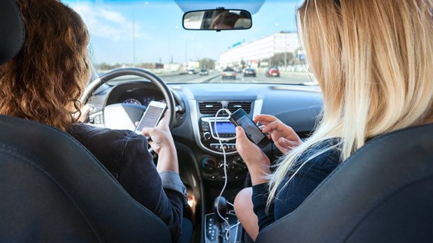 utilisation téléphone au volant